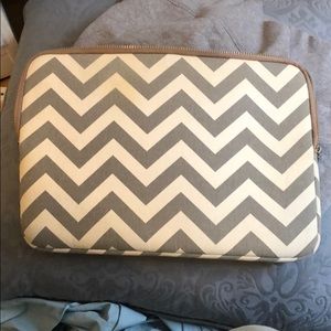Portable computer sleeve/case